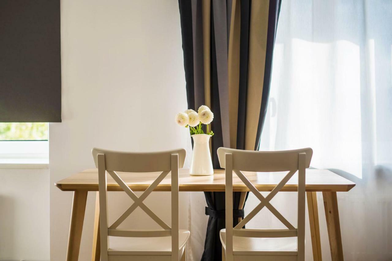 Sunshine Apartment Liepaja Exterior photo